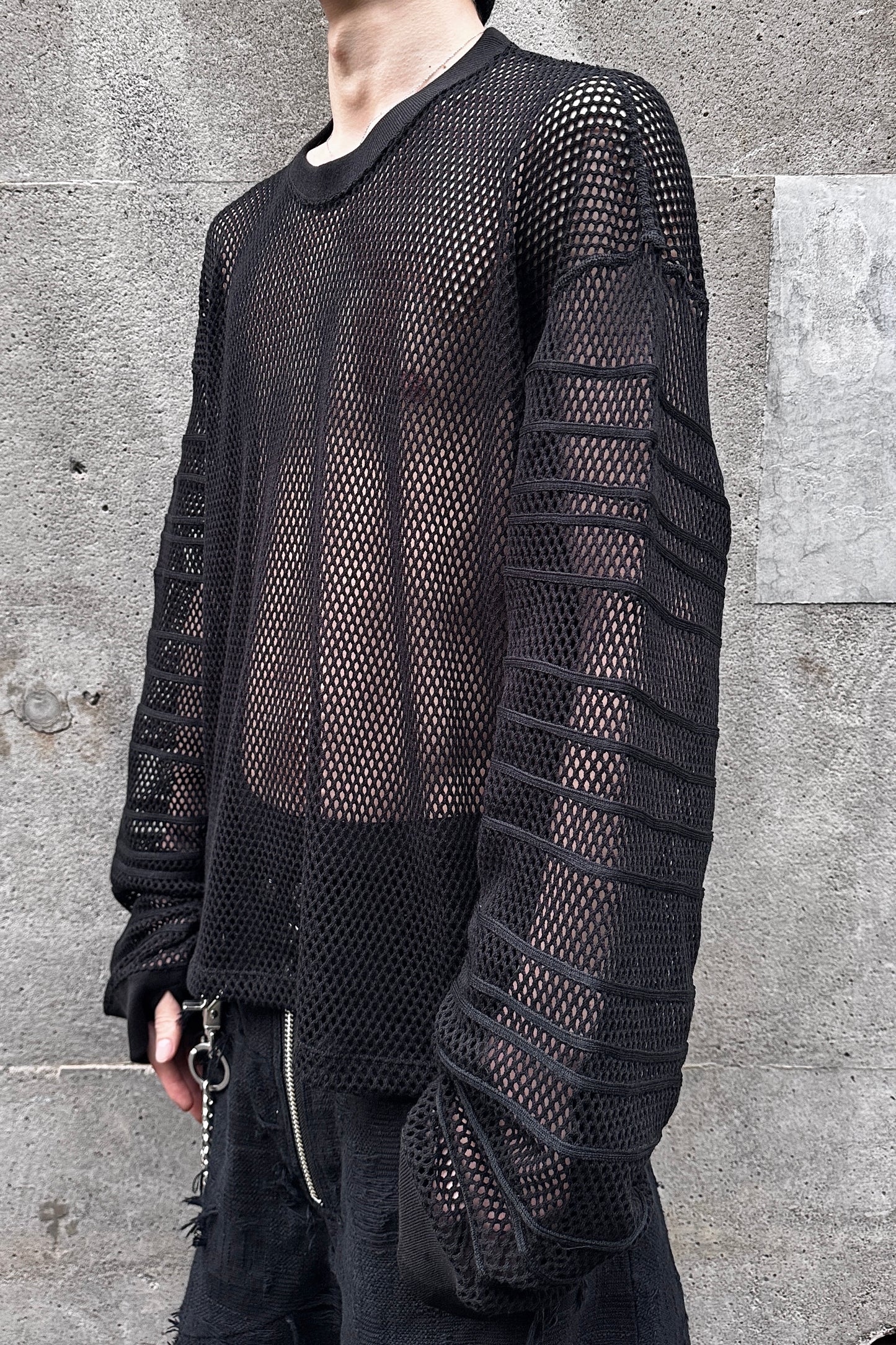 LOOSE SHADOW SLEEVE MESH PULLOVER