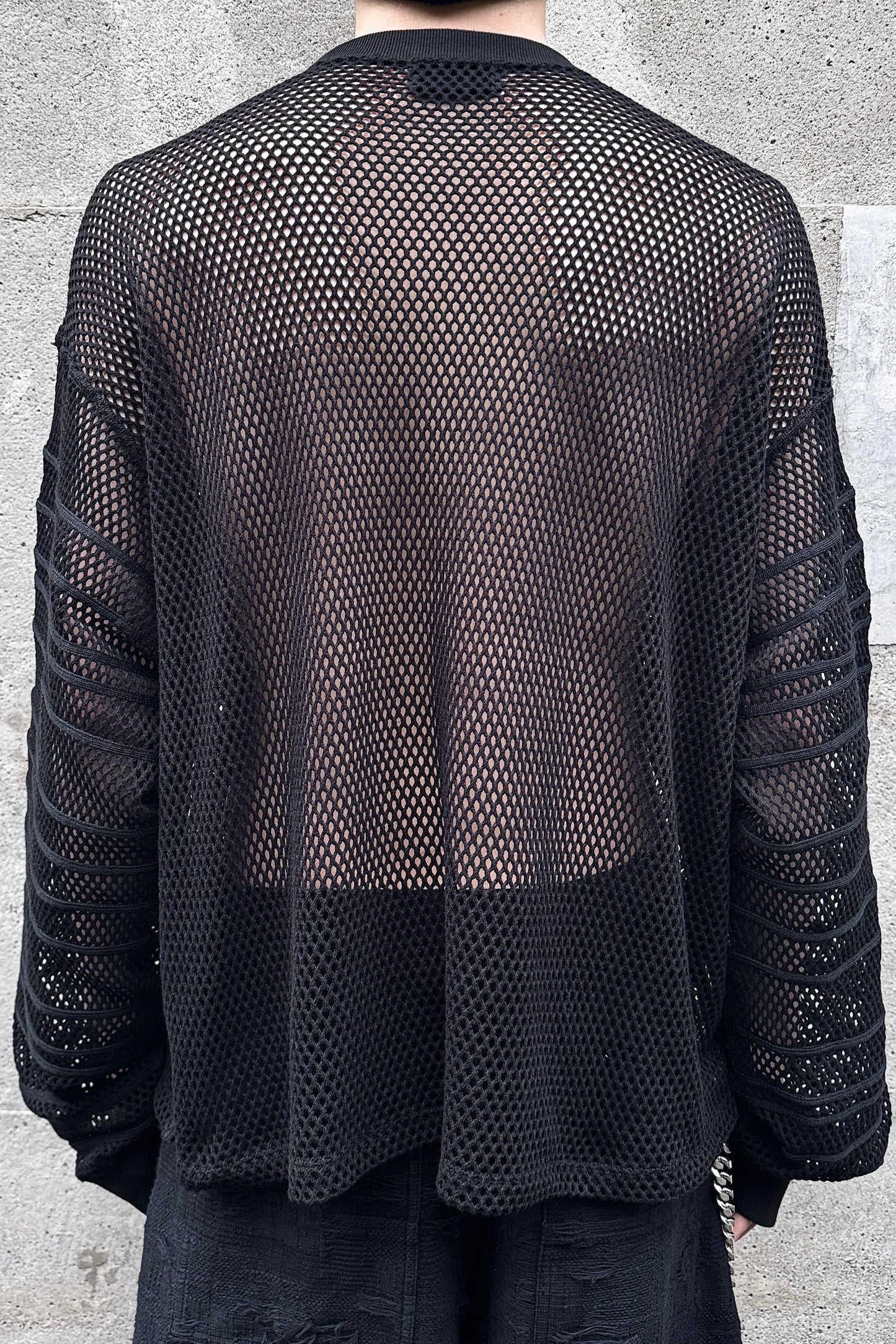 LOOSE SHADOW SLEEVE MESH PULLOVER