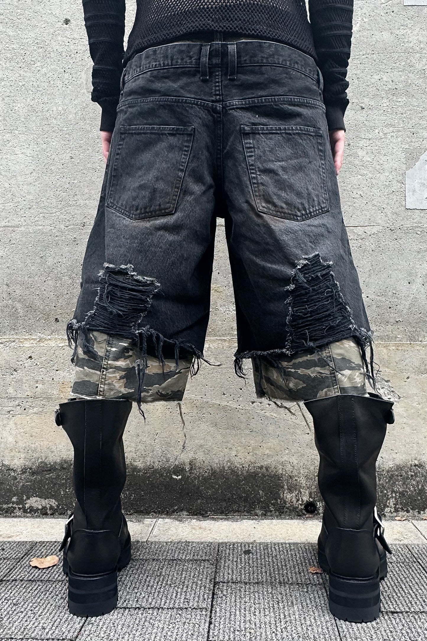DOUBLE LAYERED BAGGY SHORTS