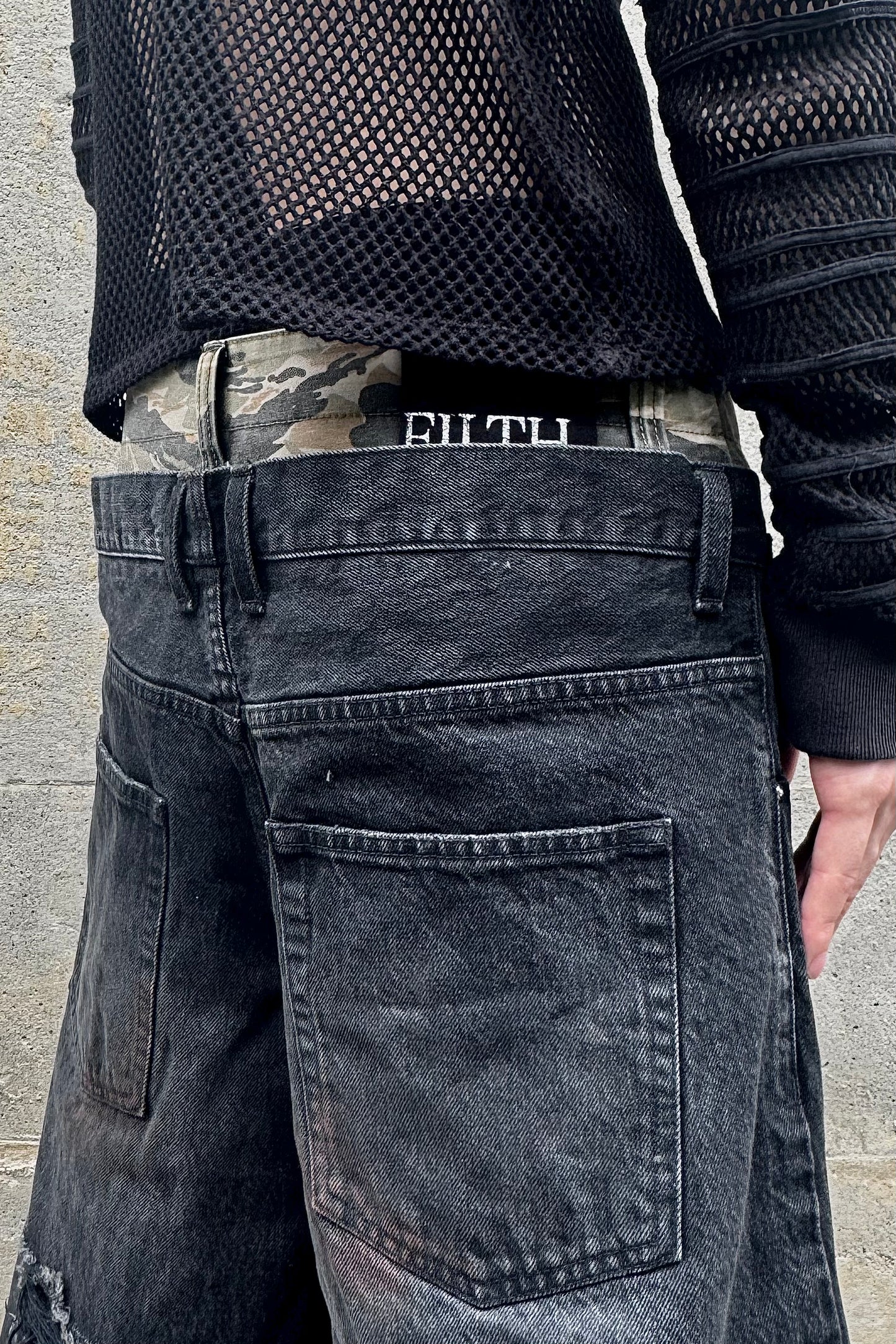 DOUBLE LAYERED BAGGY SHORTS