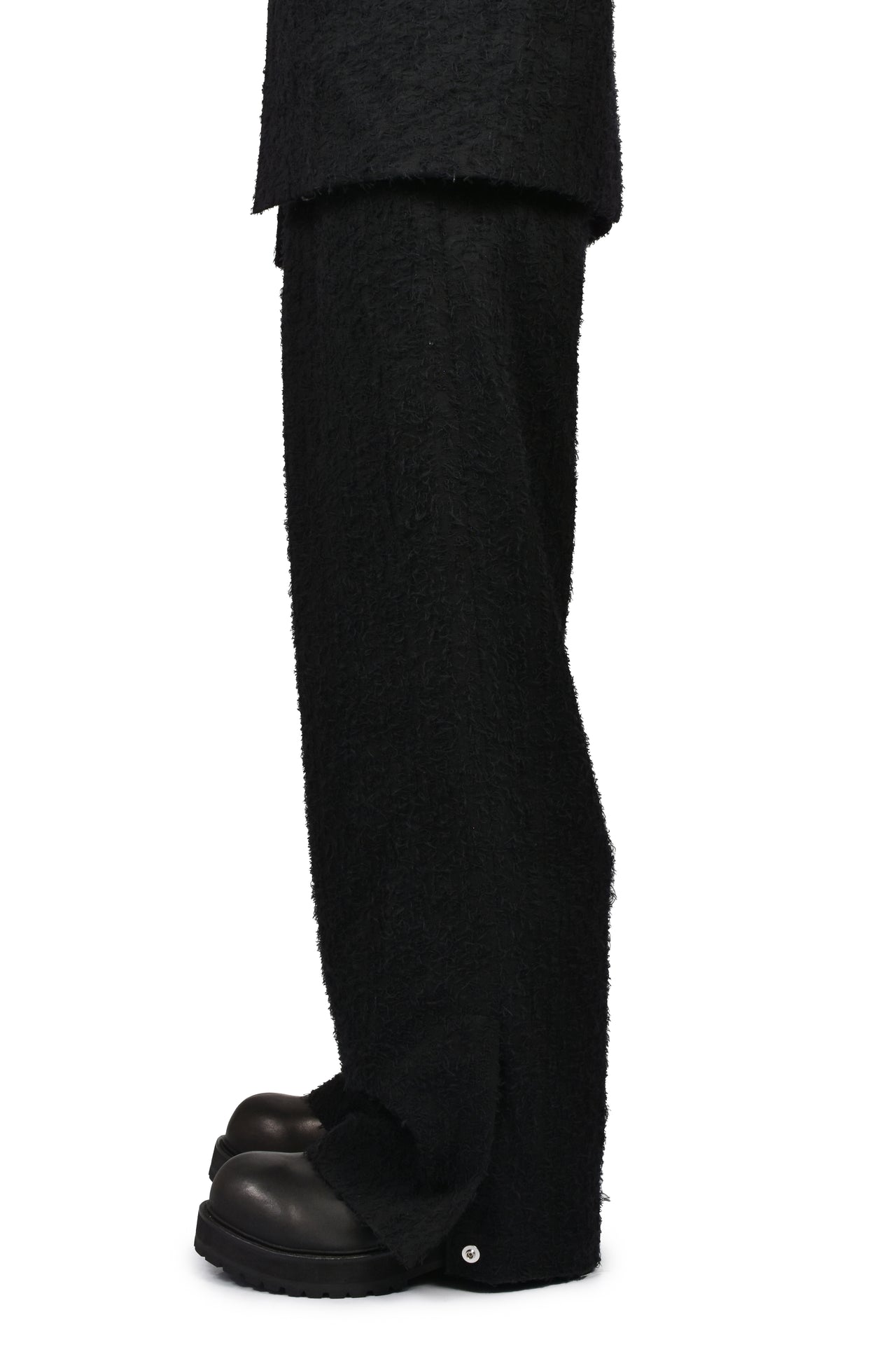 FLYINGHAIR FLARE SLACKS / BLK