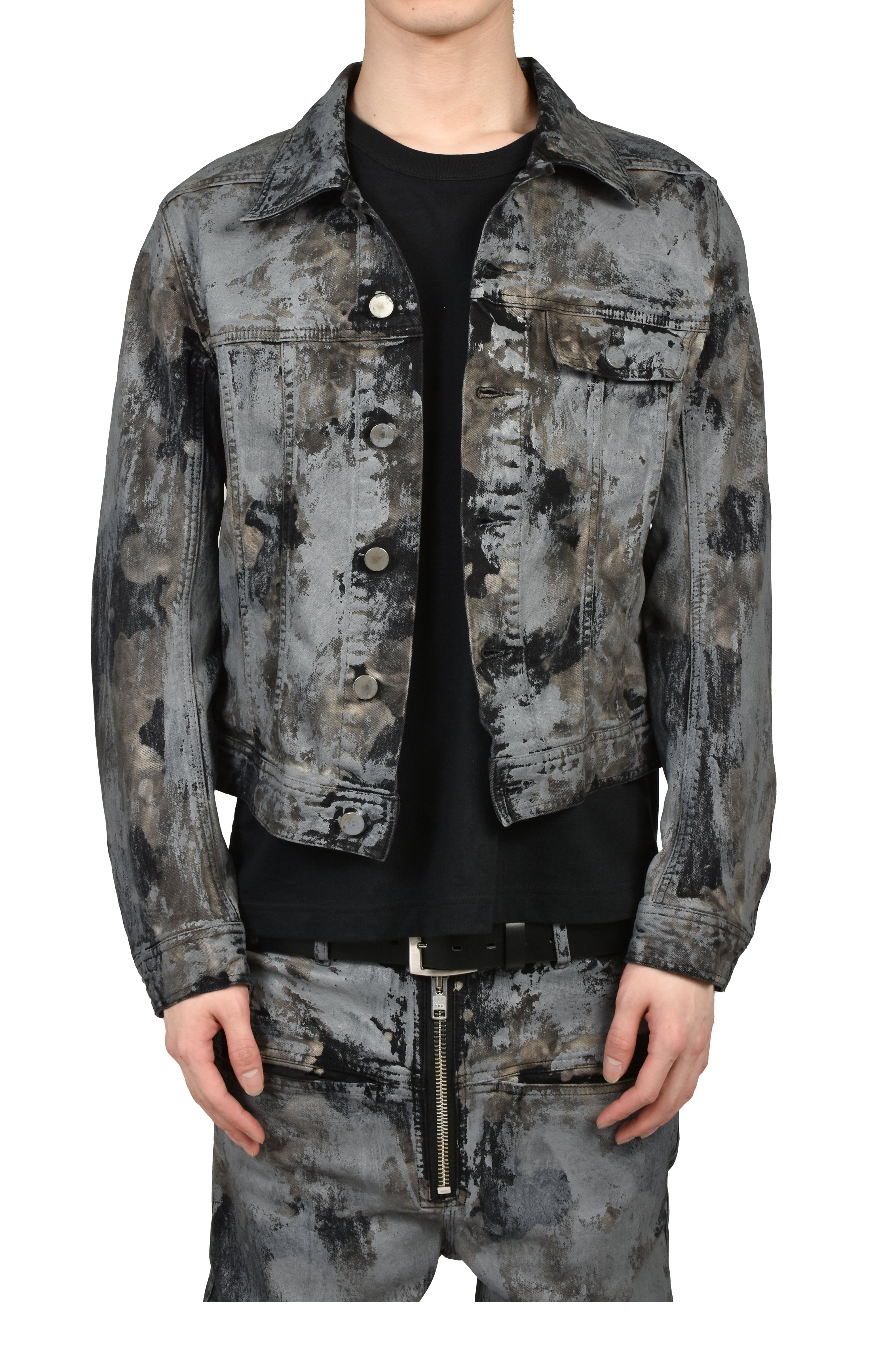 READY TO WEAR – FILTH