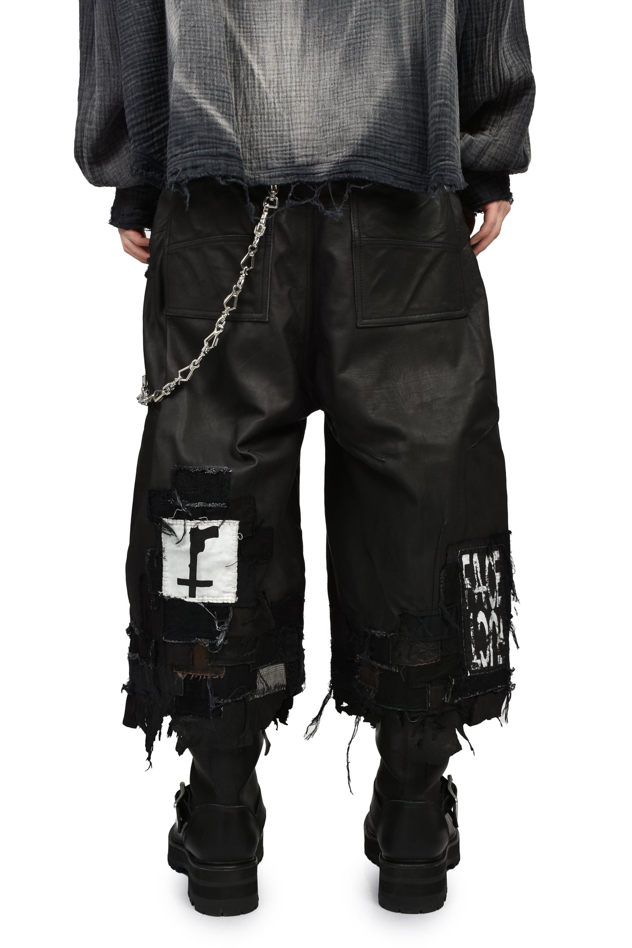 x MINUS CRUST LEATHER SHORTS / BLK