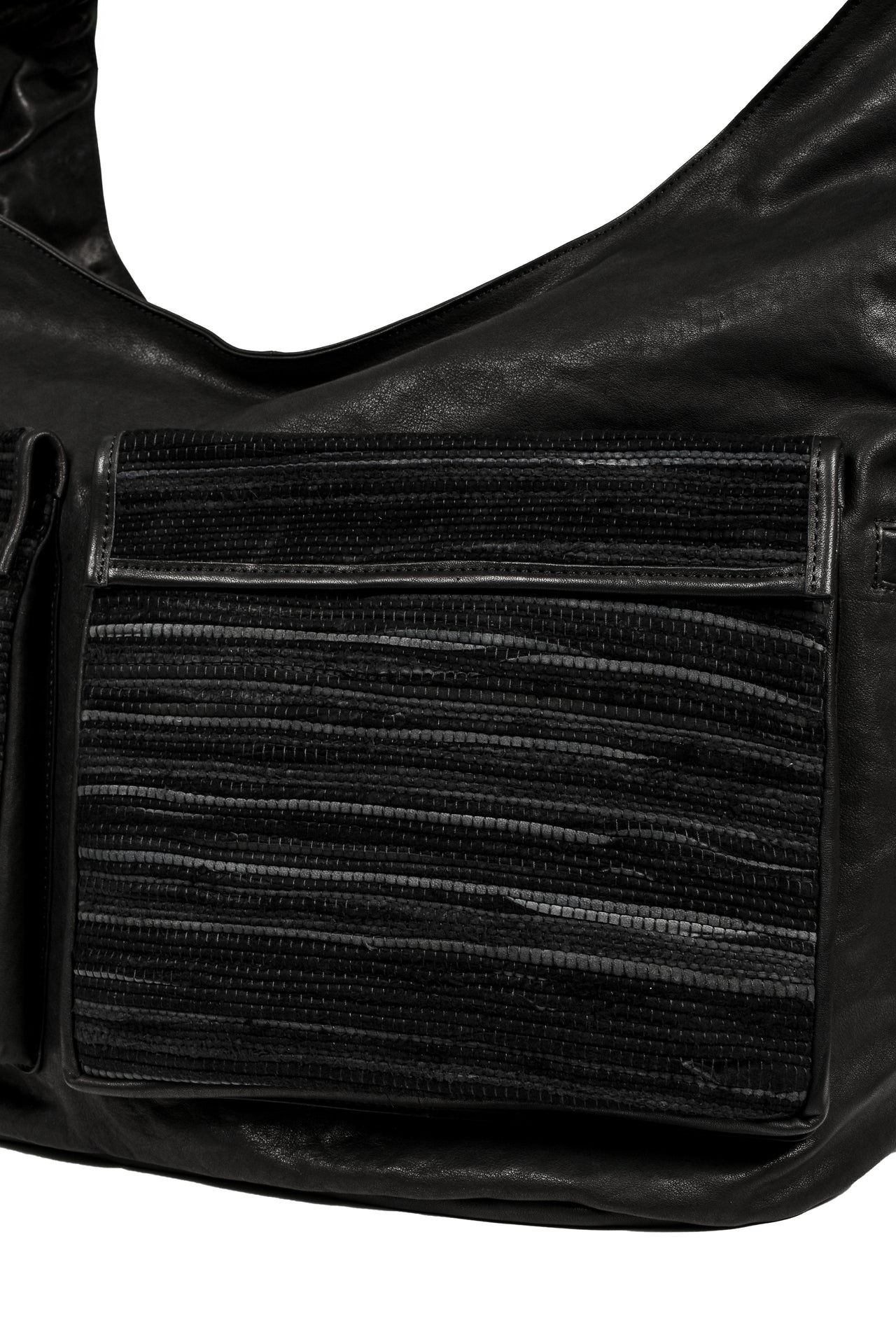 × T.A.S CARGO SHOULDER / BLK
