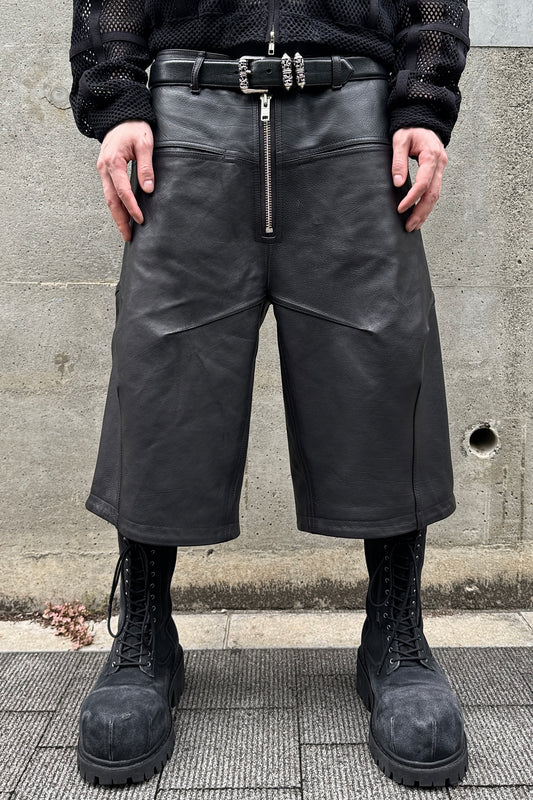 COW LEATHER BAGGY SHORTS