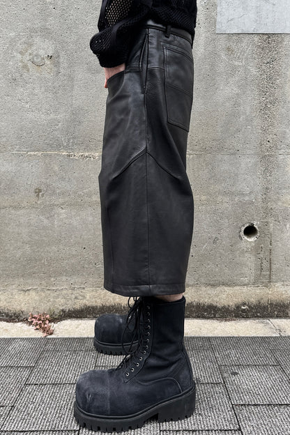 COW LEATHER BAGGY SHORTS